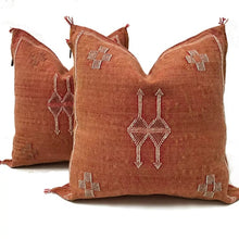 Load image into Gallery viewer, Cactus Silk Moroccan Sabra Pillow Throws