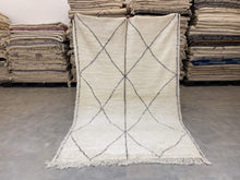 Load image into Gallery viewer, Moroccan Berber Rug - Beni Ouarain 21
