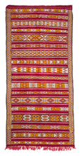 Load image into Gallery viewer, Rent Moroccan Kilim Rug #824
