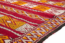 Load image into Gallery viewer, Rent Moroccan Kilim Rug #824
