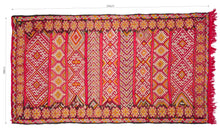 Load image into Gallery viewer, Rent Moroccan Kilim Rug #826
