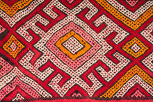 Load image into Gallery viewer, Rent Moroccan Kilim Rug #826
