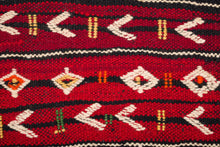 Load image into Gallery viewer, Rent Moroccan Kilim Rug #829
