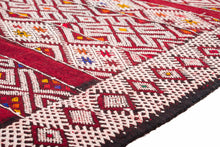 Load image into Gallery viewer, Rent Moroccan Kilim Rug #832
