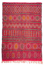 Load image into Gallery viewer, Rent Moroccan Kilim Rug #833
