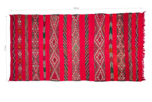 Load image into Gallery viewer, Rent Moroccan Kilim Rug #837
