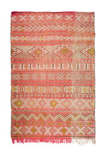 Load image into Gallery viewer, Rent Moroccan Kilim Rug #838
