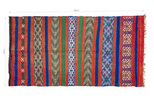 Load image into Gallery viewer, Rent Moroccan Kilim Rug #840
