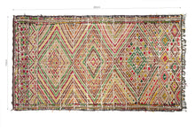 Load image into Gallery viewer, Rent Moroccan Kilim Rug #848

