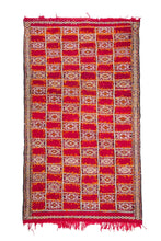 Load image into Gallery viewer, Rent Moroccan Kilim Rug #850
