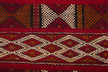 Load image into Gallery viewer, Rent Moroccan Kilim Rug #854
