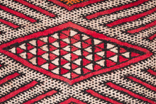 Load image into Gallery viewer, Rent Moroccan Kilim Rug #855

