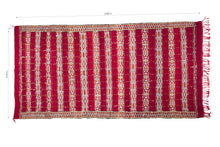 Load image into Gallery viewer, Rent Moroccan Kilim Rug #856
