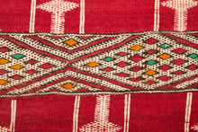 Load image into Gallery viewer, Rent Moroccan Kilim Rug #860
