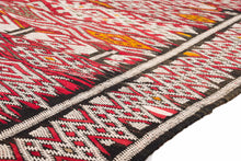 Load image into Gallery viewer, Rent Moroccan Kilim Rug #861
