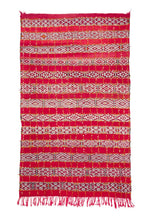 Load image into Gallery viewer, Rent Moroccan Kilim Rug #867
