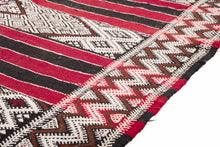 Load image into Gallery viewer, Rent Moroccan Kilim Rug #868
