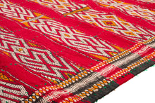 Load image into Gallery viewer, Rent Moroccan Kilim Rug #872
