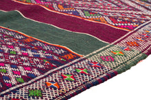 Load image into Gallery viewer, Rent Moroccan Kilim Rug #874
