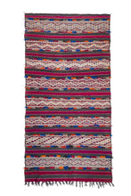 Load image into Gallery viewer, Rent Moroccan Kilim Rug #881
