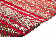 Load image into Gallery viewer, Rent Moroccan Kilim Rug #882
