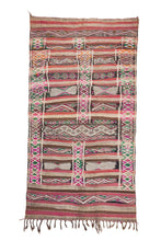 Load image into Gallery viewer, Rent Moroccan Kilim Rug #890
