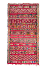 Load image into Gallery viewer, Rent Moroccan Kilim Rug #898
