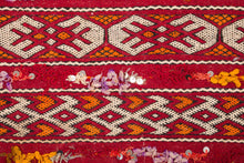 Load image into Gallery viewer, Rent Moroccan Kilim Rug #903

