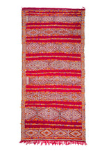 Load image into Gallery viewer, Rent Moroccan Kilim Rug #907
