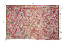 Load image into Gallery viewer, Rent Moroccan Kilim Rug #910
