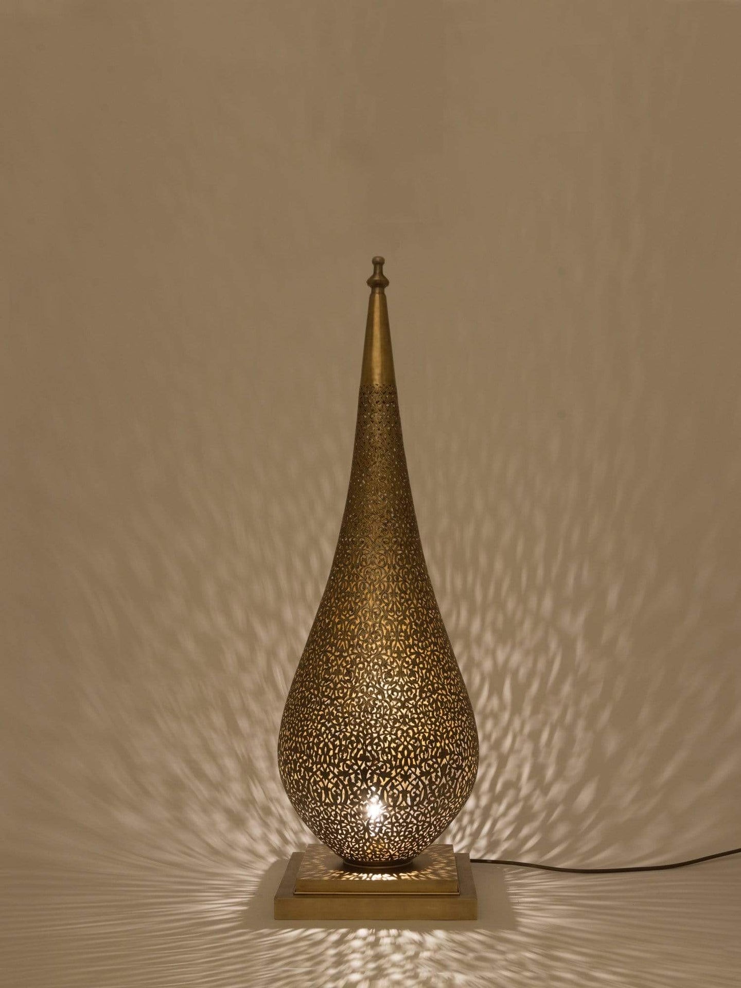 SLIM NADI FLOOR LAMP