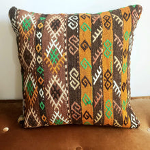 Load image into Gallery viewer, Berber Wool Pillow - Vintage Moroccan Floor Cushion VKFP071
