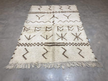 Load image into Gallery viewer, Moroccan Berber Rug - Beni Ouarain 34
