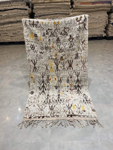 Load image into Gallery viewer, Moroccan Berber Rug - Beni Ouarain 36
