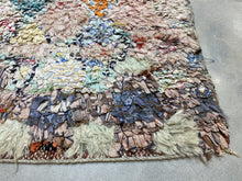Load image into Gallery viewer, Moroccan Berber Rug - Boucherouite vintage 1
