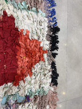 Load image into Gallery viewer, Moroccan Berber Rug - Boucherouite vintage 11
