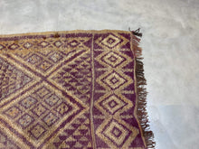 Load image into Gallery viewer, Moroccan Berber Rug - Vintage Rug 14

