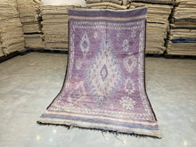 Load image into Gallery viewer, Moroccan Berber Rug - Vintage Rug 2
