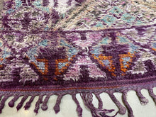 Load image into Gallery viewer, Moroccan Berber Rug - Vintage Rug 5
