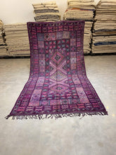 Load image into Gallery viewer, Moroccan Berber Rug - Vintage Rug 9
